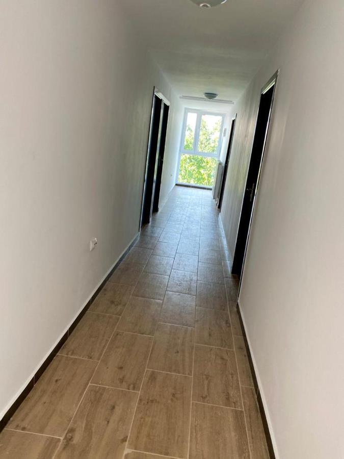 Casa Nord Hotell Buzău Exteriör bild